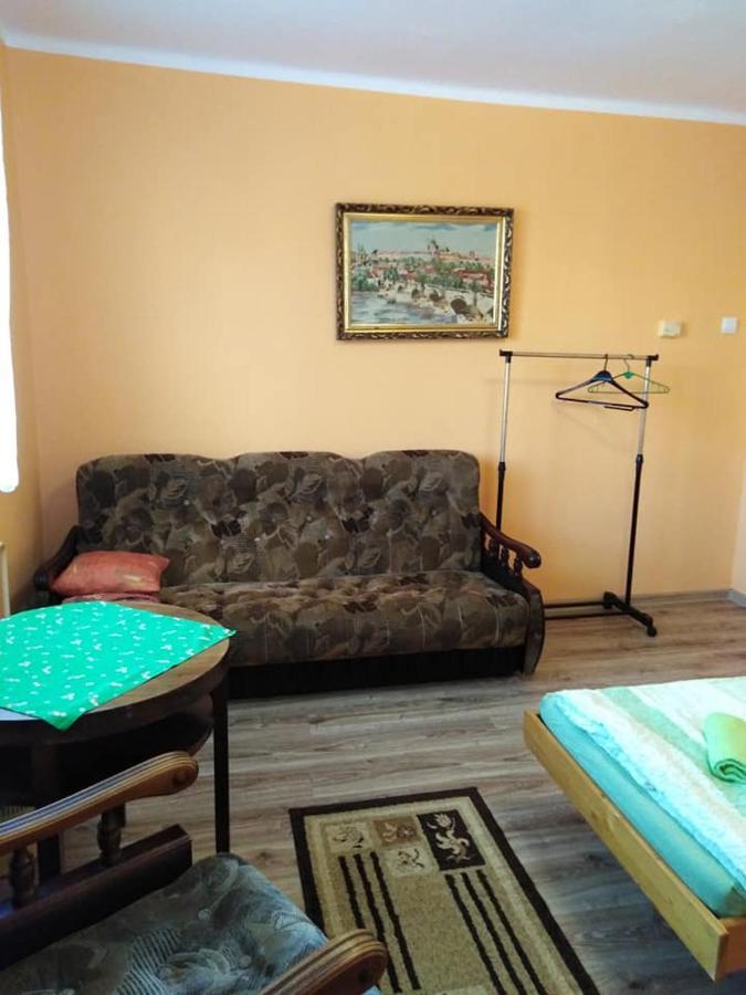 Privat Mapak Pensionat Poprad Exteriör bild