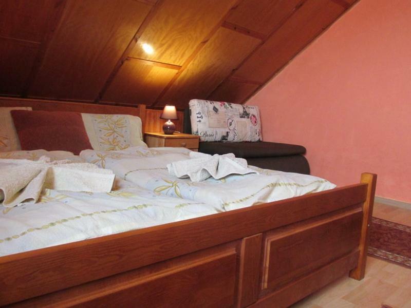 Privat Mapak Pensionat Poprad Exteriör bild